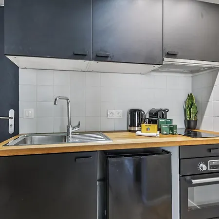 Double L 15min From Eiffel Tower By Car